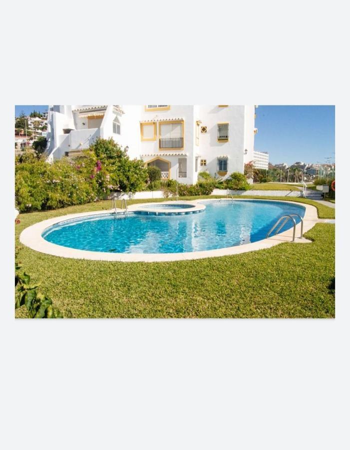 Espectacular Apartamento En Primera Linea De Playa Benalmádena Exterior photo