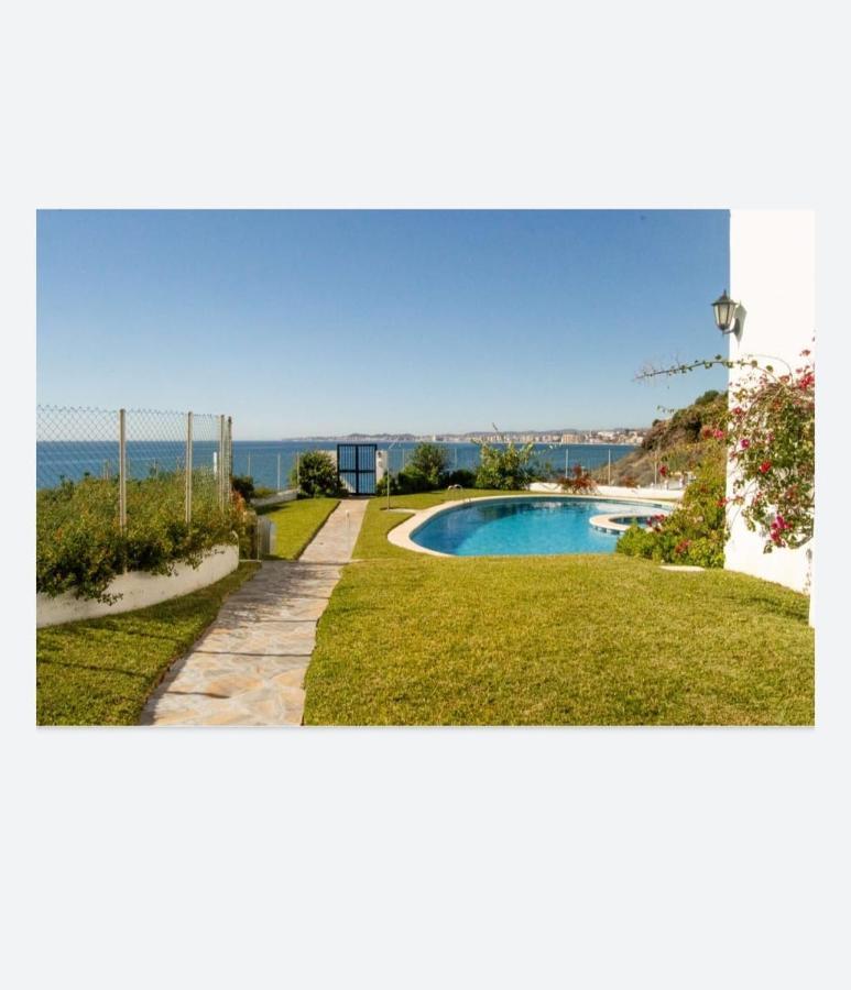 Espectacular Apartamento En Primera Linea De Playa Benalmádena Exterior photo